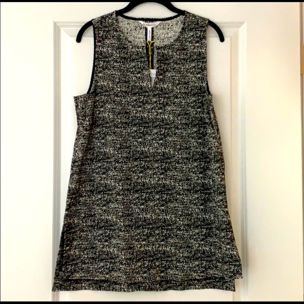 NWT BCBGeneration Black and White Tunic Top